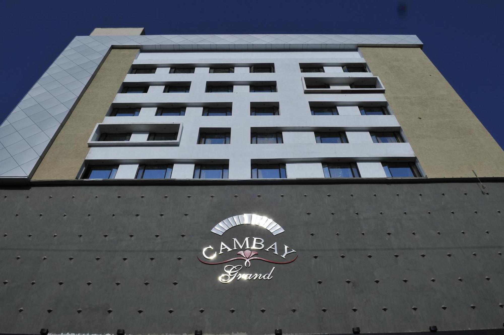 The Cambay Grand Ahmedabad Exterior foto