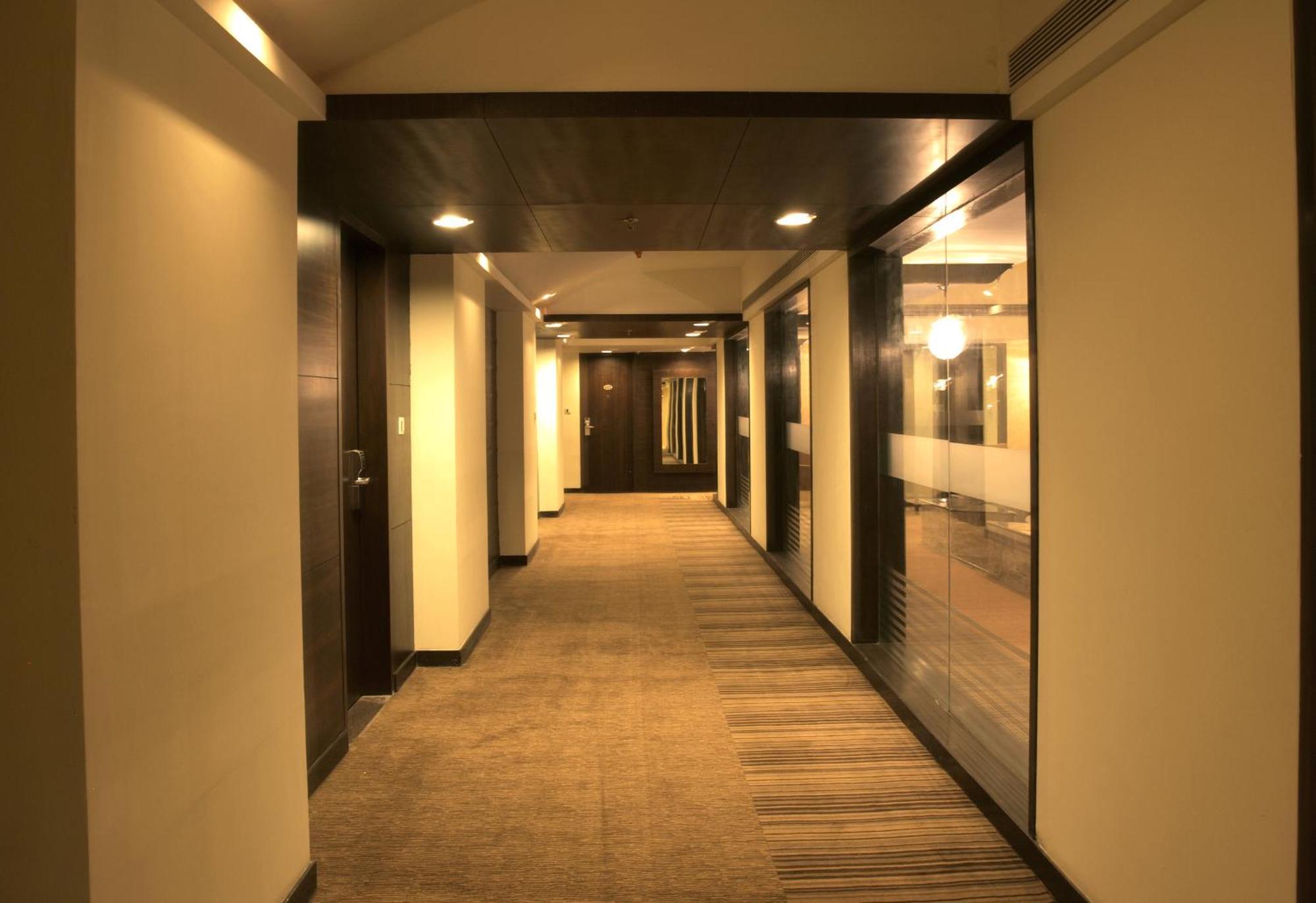 The Cambay Grand Ahmedabad Exterior foto