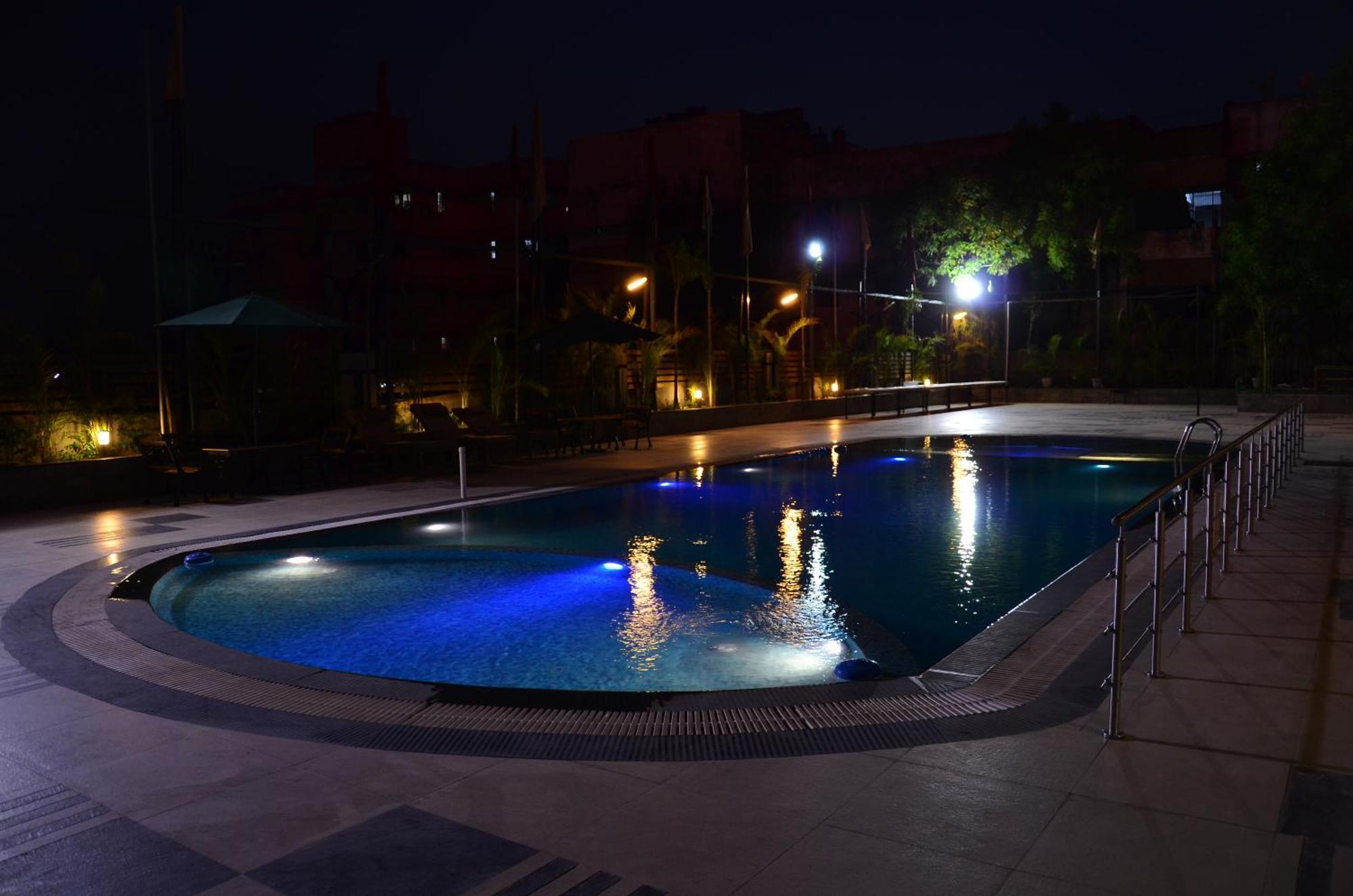 The Cambay Grand Ahmedabad Exterior foto